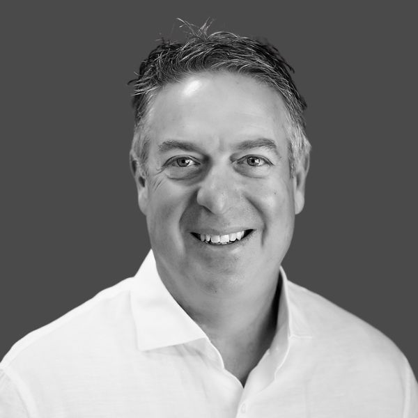 dennis-headshot-altitude-wealth