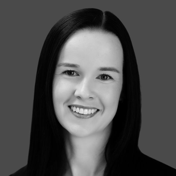 nicole-headshot-altitude-wealth nicole-headshot-altitude-wealth